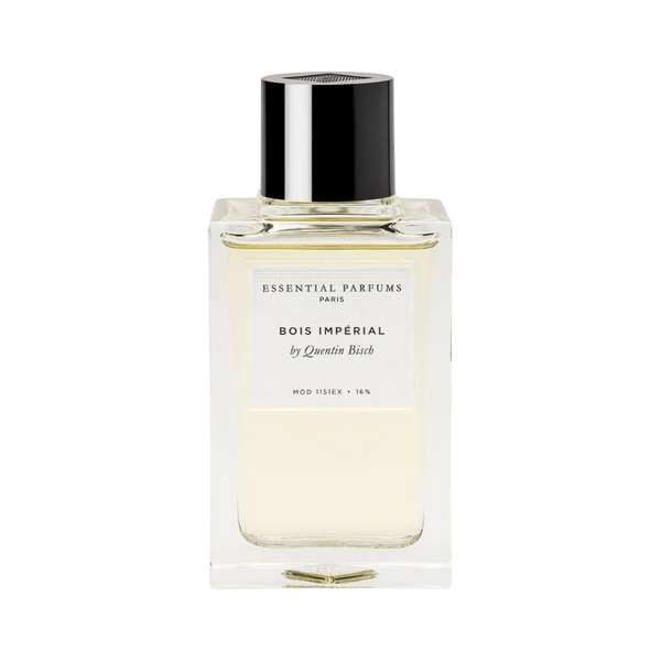 parfum Essentiel Bois Impérial, vue de face sur fond uni